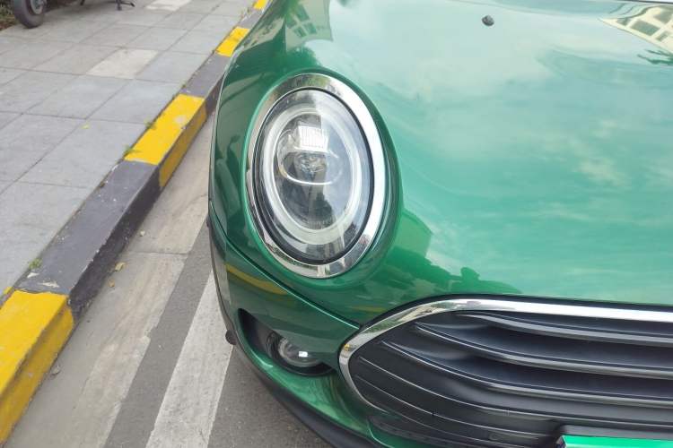 Used MINI Clubman 2021 1.5T COOPER Connoisseur Right Front Headlight