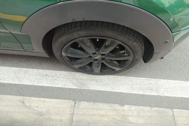 Used MINI Clubman 2021 1.5T COOPER Connoisseur Right Front Wheel Hub