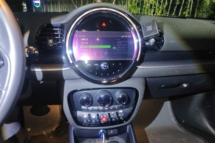 Used MINI Clubman 2021 2.0T COOPER S Audio And AC Panel
