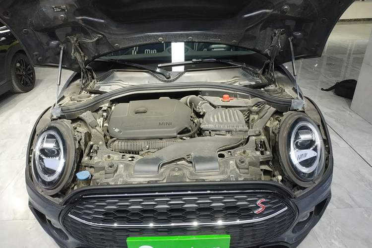 Used MINI Clubman 2021 2.0T COOPER S Engine Bay