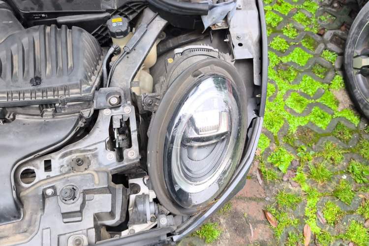 Used MINI Clubman 2021 2.0T COOPER S Engine Bay Left