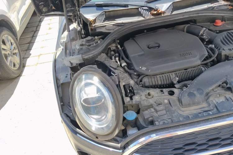 Used MINI Clubman 2021 2.0T COOPER S Engine Bay Right