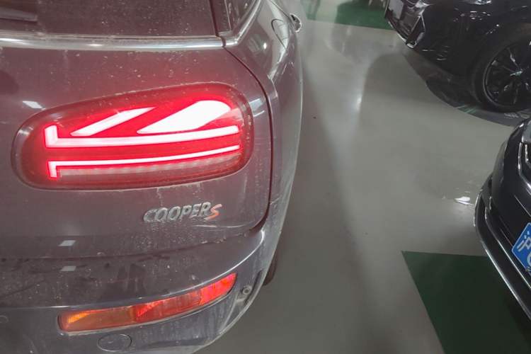 Used MINI Clubman 2021 2.0T COOPER S Exterior 3