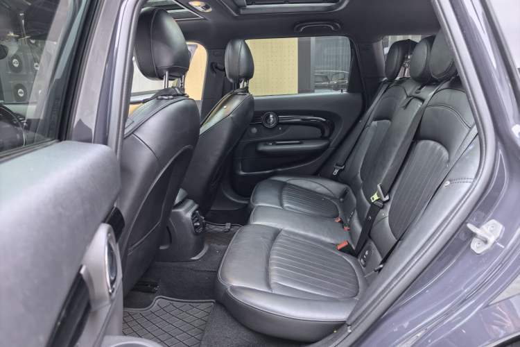 Used MINI Clubman 2021 2.0T COOPER S Interior 4