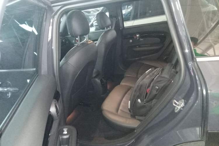 Used MINI Clubman 2021 2.0T COOPER S Interior 4
