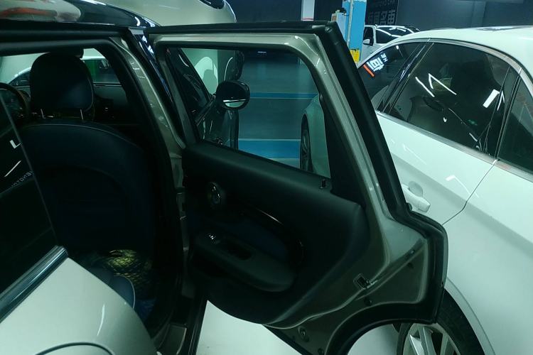 Used MINI Clubman 2021 2.0T COOPER S Interior 6