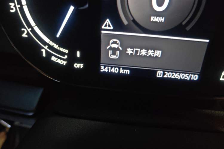 Used MINI Clubman 2021 2.0T COOPER S Odometer Close Up