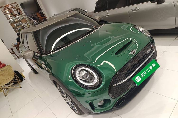 Used MINI Clubman 2021 2.0T COOPER S Front Right 45 Deg