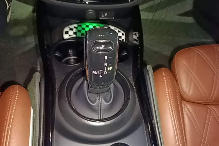 Used MINI Clubman 2021 1.5T COOPER Connoisseur Gear Lever