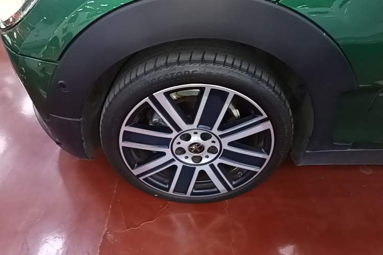 Used MINI Clubman 2021 1.5T COOPER Connoisseur Left Front Wheel Hub