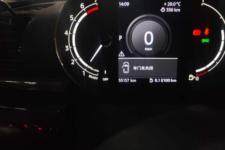 Used MINI Clubman 2021 1.5T COOPER Connoisseur Odometer Close Up