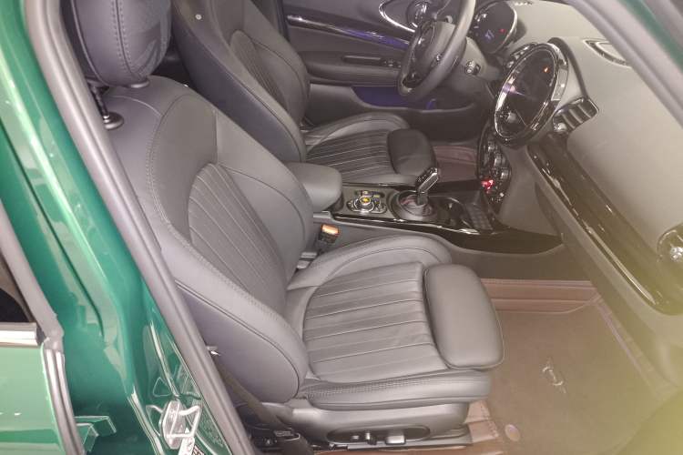 Used MINI Clubman 2021 2.0T COOPER S Right Front Seat