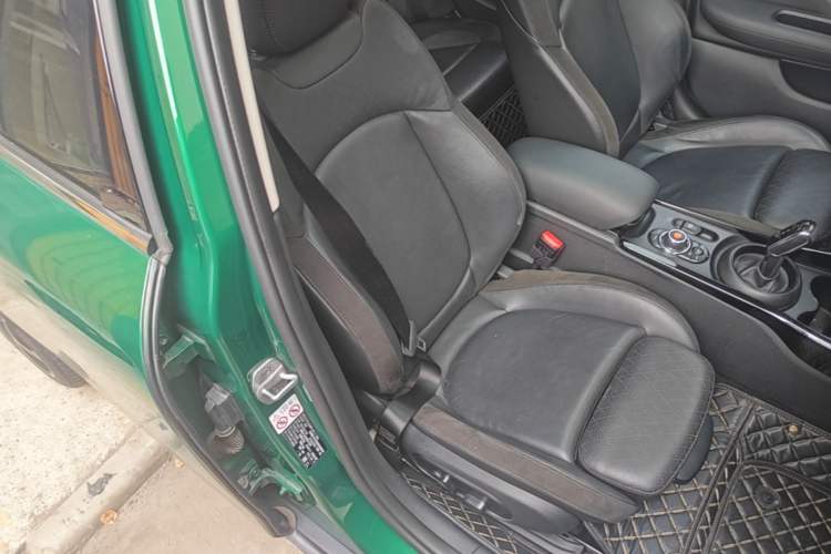 Used MINI Clubman 2021 1.5T COOPER Connoisseur Right Front Seat