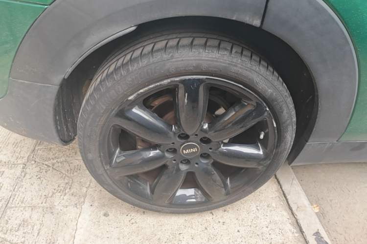 Used MINI Clubman 2021 1.5T COOPER Connoisseur Right Rear Wheel Hub