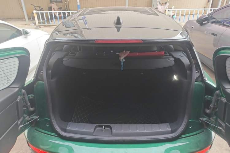 Used MINI Clubman 2021 1.5T COOPER Connoisseur Trunk
