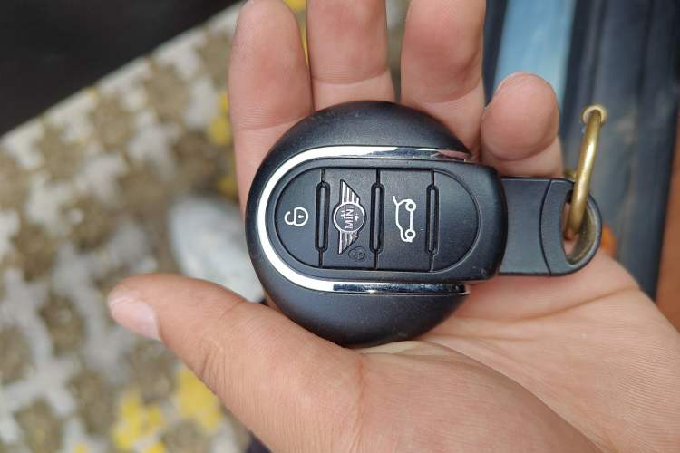 Used MINI Clubman 2021 1.5T COOPER Connoisseur Vehicle Key