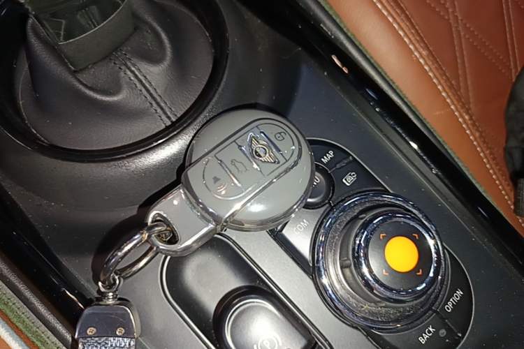 Used MINI Clubman 2021 1.5T COOPER Connoisseur Vehicle Key