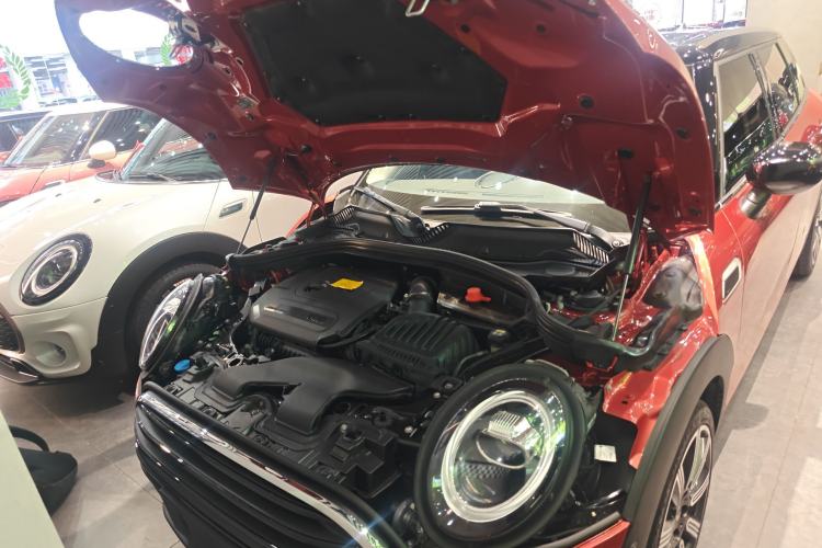 Used MINI Clubman 2021 1.5T COOPER Connoisseur Engine Bay