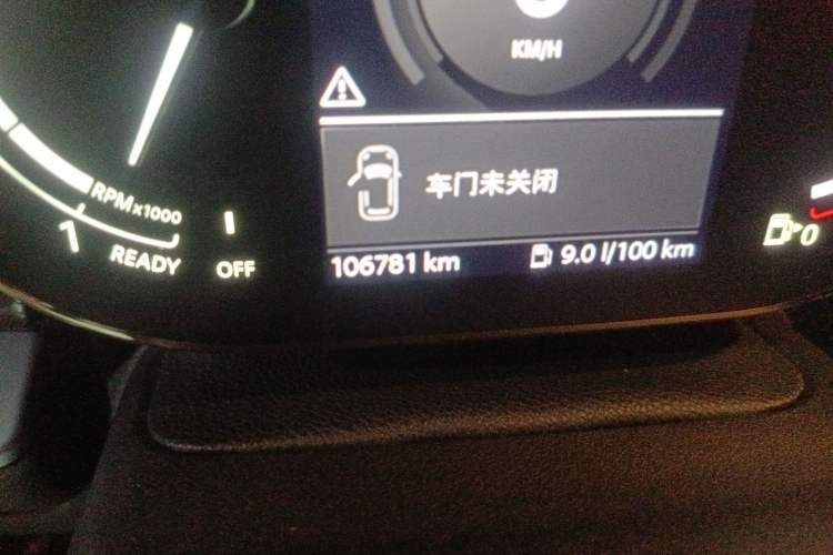 Used MINI Clubman 2021 2.0T COOPER S Odometer Close Up
