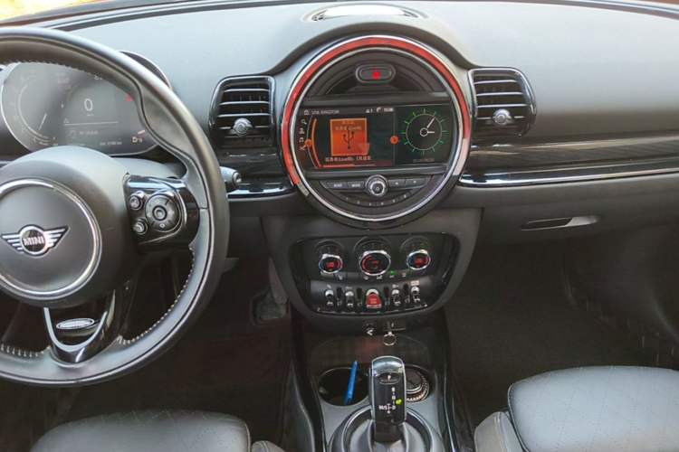 Used MINI Clubman 2021 1.5T COOPER Connoisseur Audio And AC Panel