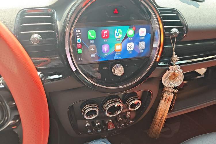 Used MINI Clubman 2021 1.5T COOPER Connoisseur Audio And AC Panel
