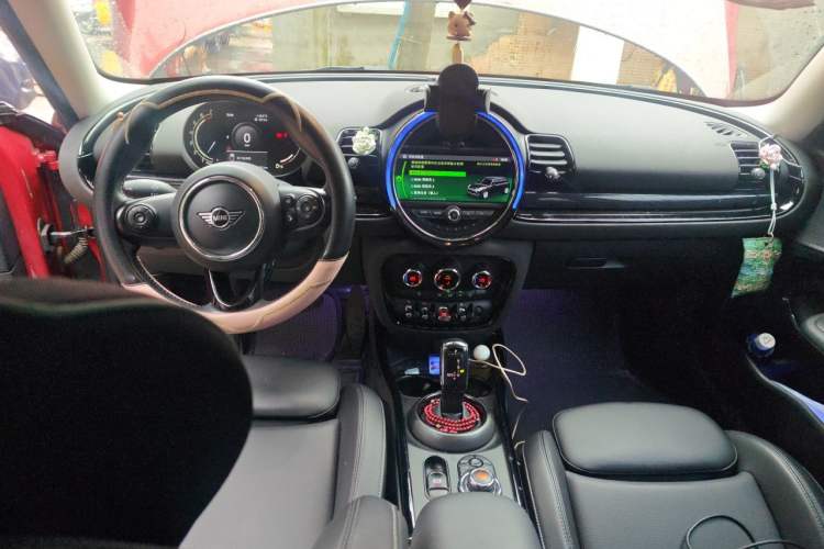 Used MINI Clubman 2021 1.5T COOPER Center Console