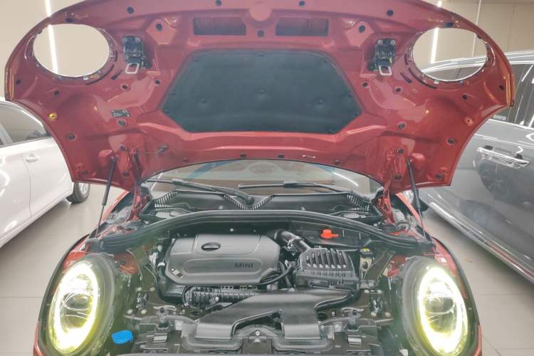 Used MINI Clubman 2021 1.5T COOPER Connoisseur Engine Bay