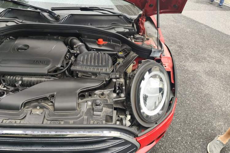 Used MINI Clubman 2021 1.5T ONE Engine Bay Left