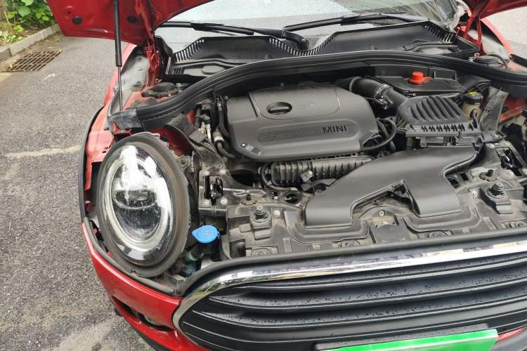 Used MINI Clubman 2021 1.5T ONE Engine Bay Right