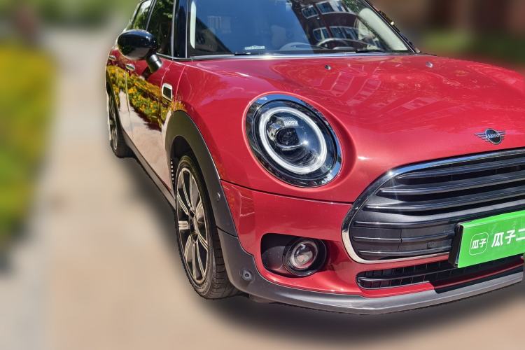 Used MINI Clubman 2021 1.5T COOPER Connoisseur Front Right 45 Deg
