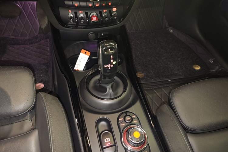 Used MINI Clubman 2021 1.5T COOPER Connoisseur Gear Lever