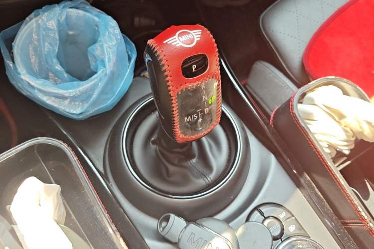Used MINI Clubman 2021 1.5T COOPER Connoisseur Gear Lever