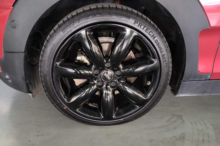 Used MINI Clubman 2021 1.5T COOPER Connoisseur Left Front Wheel Hub