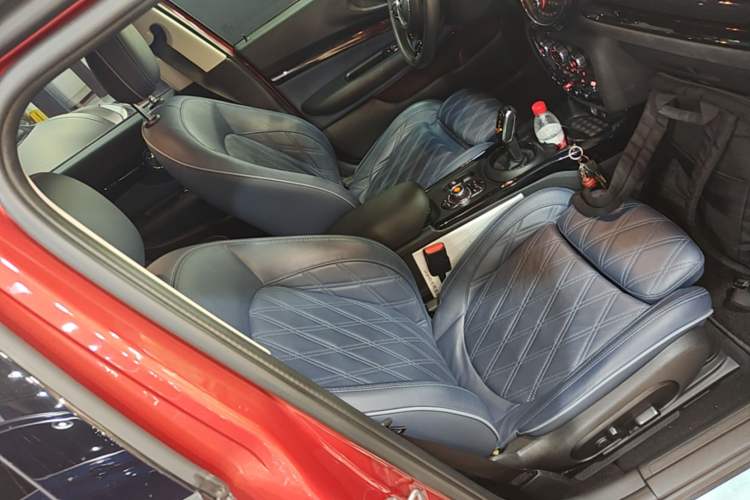 Used MINI Clubman 2021 1.5T COOPER Connoisseur Right Front Seat