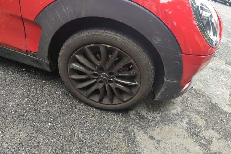 Used MINI Clubman 2021 1.5T ONE Right Front Wheel Hub