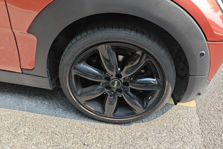 Used MINI Clubman 2021 1.5T COOPER Connoisseur Right Front Wheel Hub