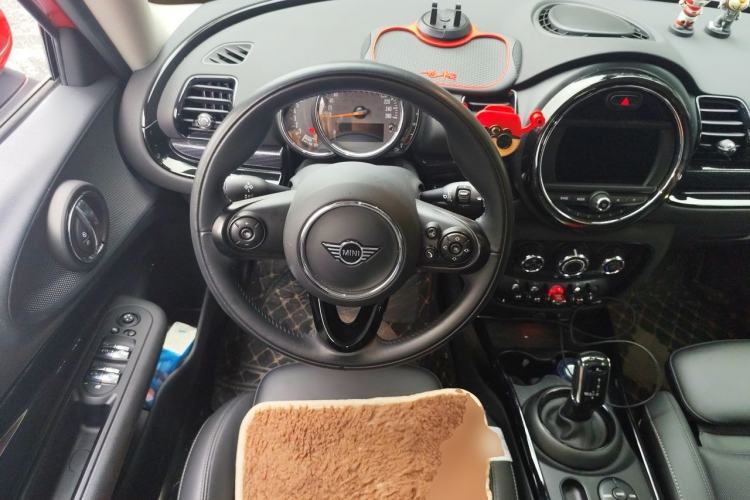 Used MINI Clubman 2021 1.5T ONE Steering Wheel