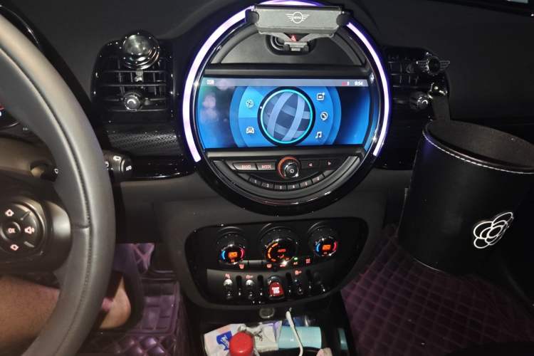 Used MINI Clubman 2021 1.5T COOPER Connoisseur Audio And AC Panel