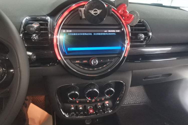 Used MINI Clubman 2021 1.5T COOPER Connoisseur Audio And AC Panel