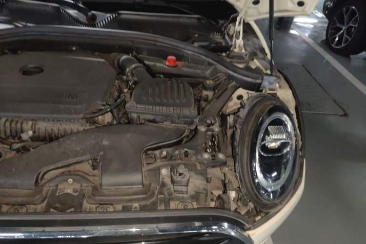 Used MINI Clubman 2021 1.5T ONE Engine Bay Left