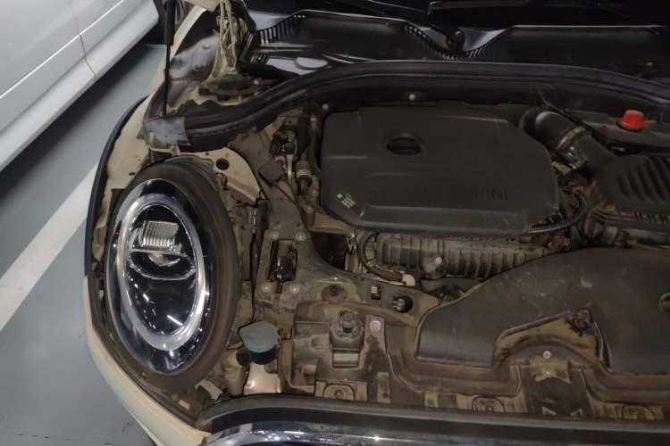Used MINI Clubman 2021 1.5T ONE Engine Bay Right