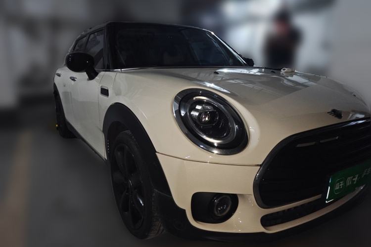 Used MINI Clubman 2021 1.5T COOPER Connoisseur Front Right 45 Deg