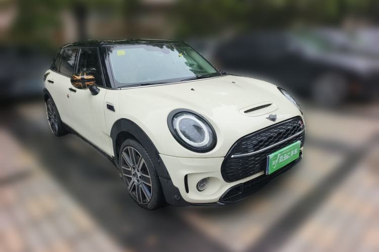 Used MINI Clubman 2021 2.0T COOPER S Front Right 45 Deg