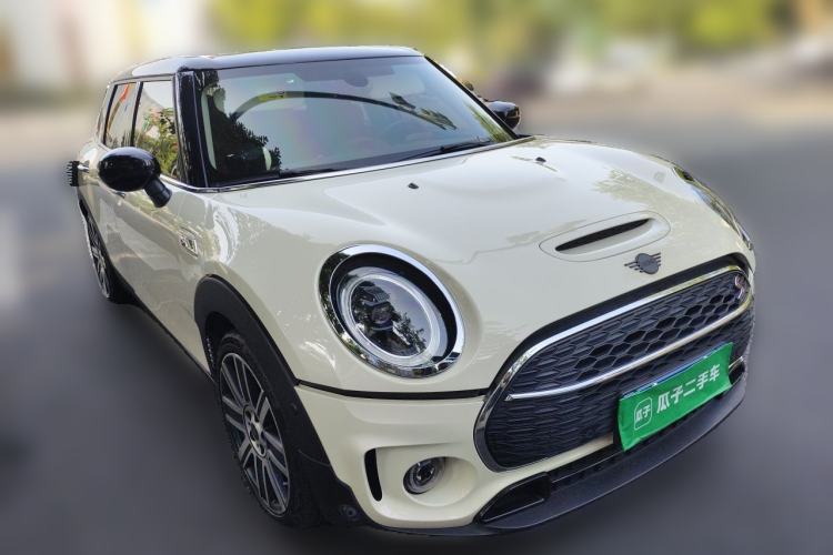 Used MINI Clubman 2021 2.0T COOPER S Front Right 45 Deg
