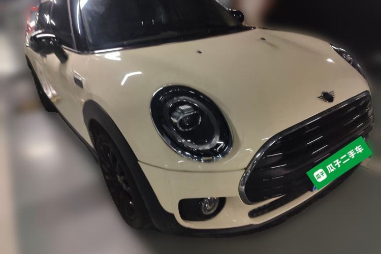 Used MINI Clubman 2021 1.5T ONE Front Right 45 Deg