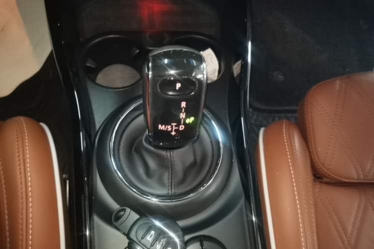 Used MINI Clubman 2021 1.5T COOPER Connoisseur Gear Lever