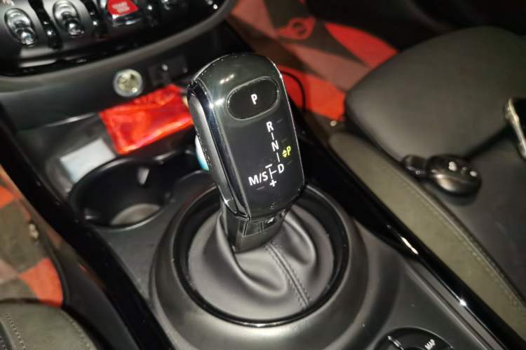 Used MINI Clubman 2021 1.5T COOPER Connoisseur Gear Lever