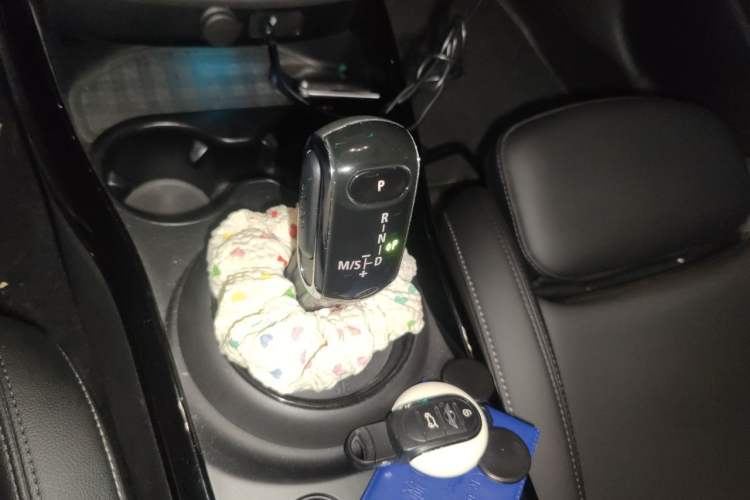 Used MINI Clubman 2021 1.5T ONE Gear Lever