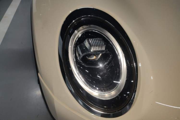 Used MINI Clubman 2021 1.5T ONE Right Front Headlight