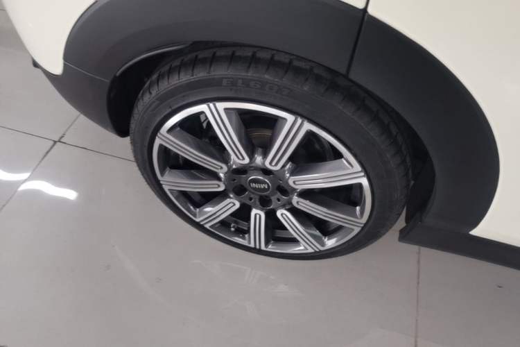 Used MINI Clubman 2021 1.5T COOPER Connoisseur Right Rear Wheel Hub